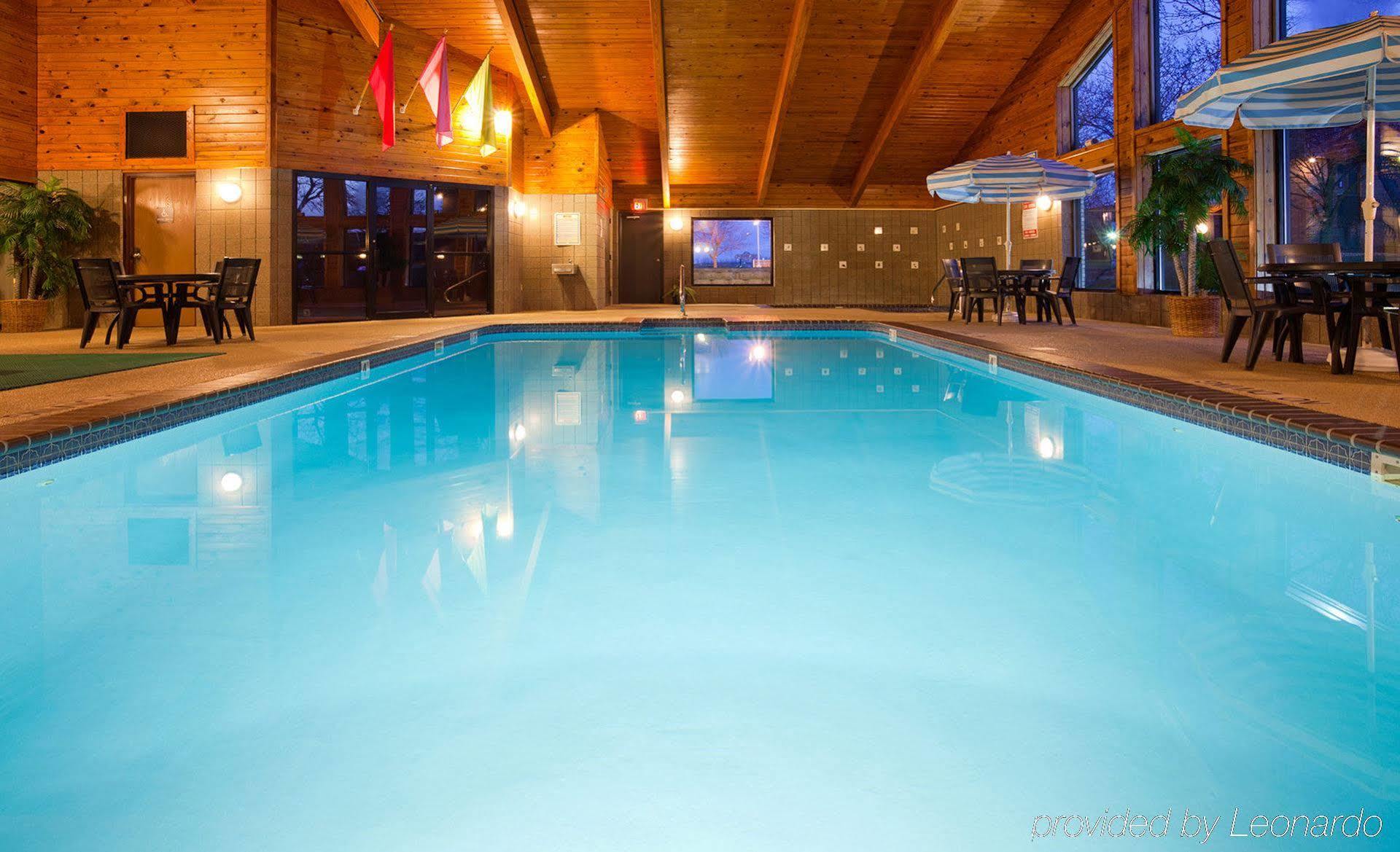 Americinn By Wyndham Plymouth Dış mekan fotoğraf